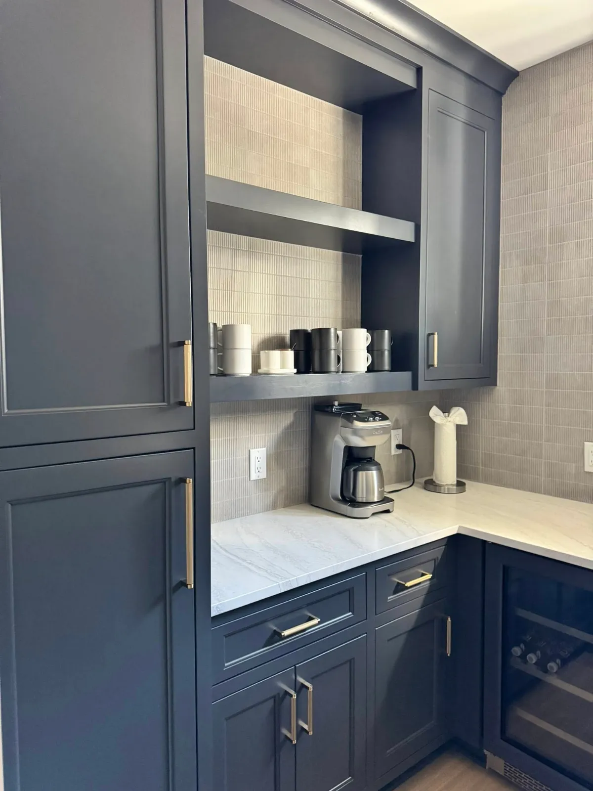 Tile backsplash behind the range in a Bluffton kitchen